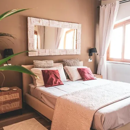 Yenne 2 Apartment